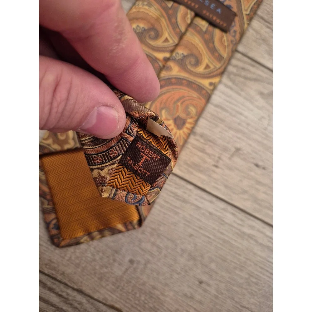 Chelsea by Robert‎ Talbott Mens Silk Paisley Tie Gold Copper Blue Handsewn USA